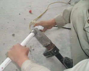 新城漏水维修电话